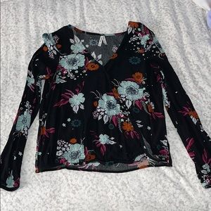 Floral black long sleeve blouse S
